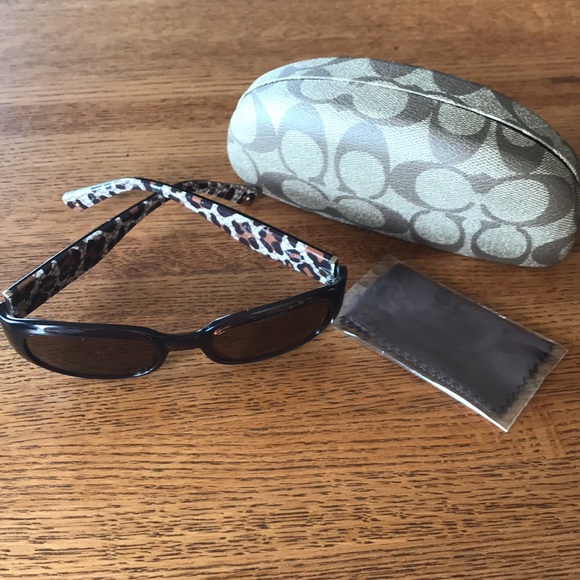 Coach sunglasses and case - Picture 9 of 11